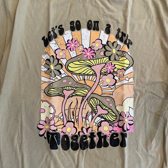 Vibes Mushroom Lets go on a trip taupe cotton tshirt mens large NEW - Picture 2 of 4